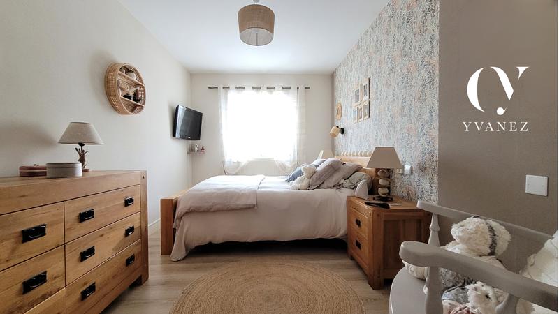 Maison - 150 m² - 8 pièces