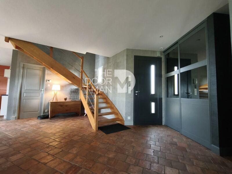 Maison - 173 m² - 10 pièces