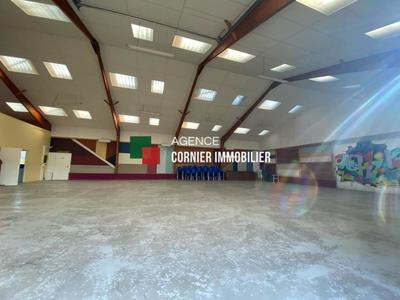 Entrepôt - 547 m² - 6 pièces