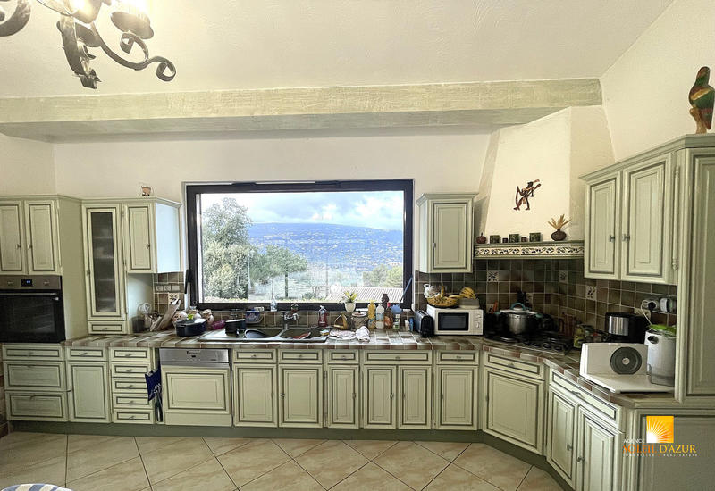 Maison - 177 m² - 5 pièces