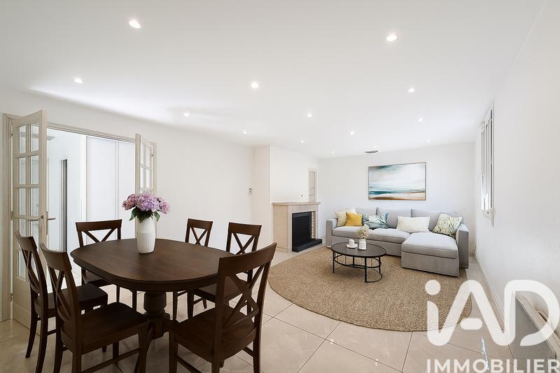 Maison - 202 m² - 7 pièces