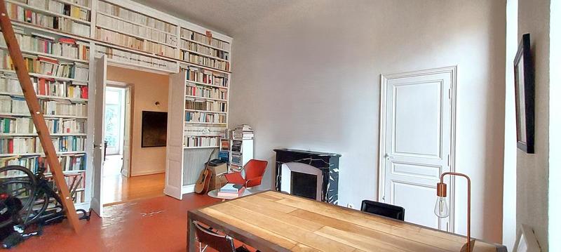 Appartement - 171 m² - 6 pièces