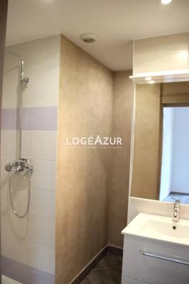 Local d'activités - 32 m² - 2 pièces