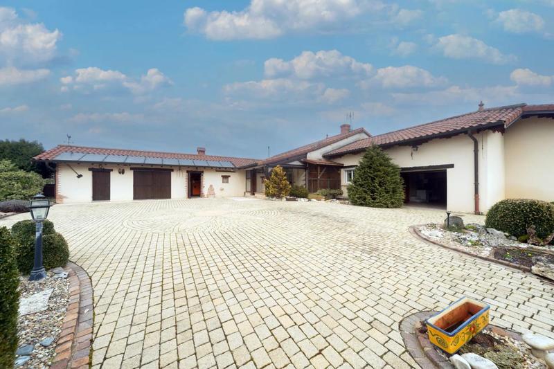 Maison - 157 m² - 6 pièces