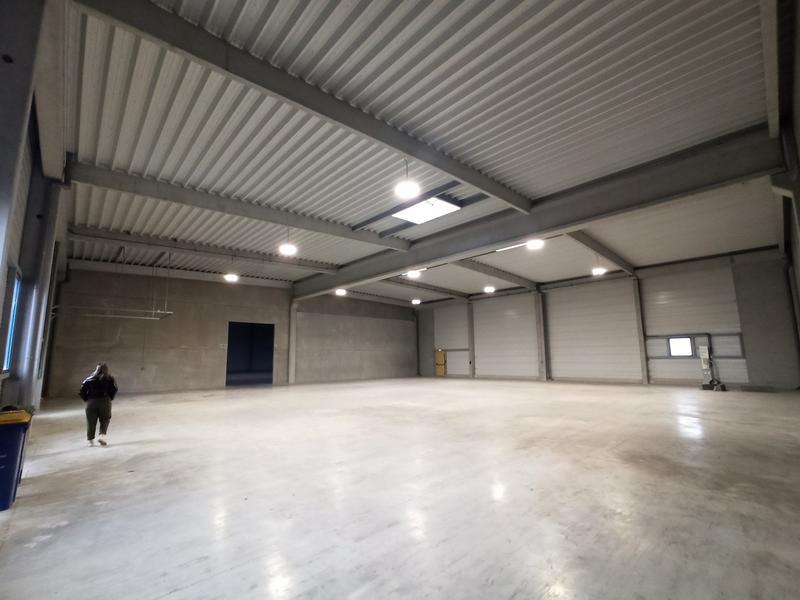 Entrepôt - 600 m²