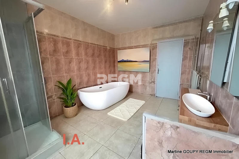 Appartement - 74 m² - 3 pièces