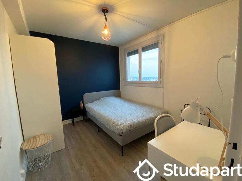 Chambre - 13 m² - 1 pièce