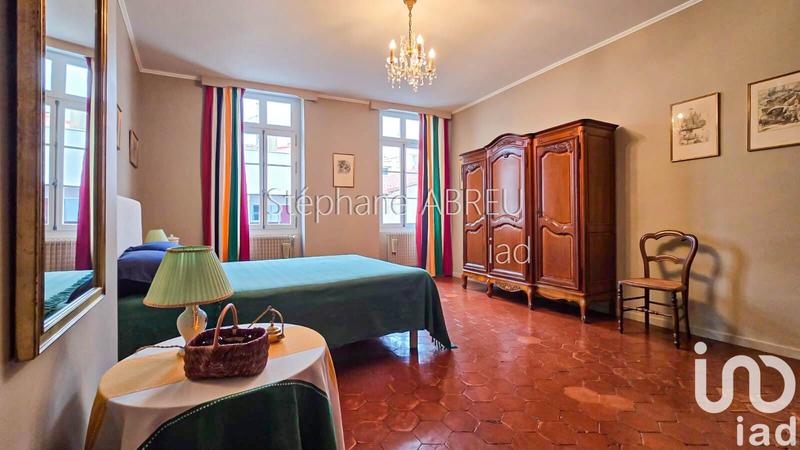 Maison - 297 m² - 9 pièces