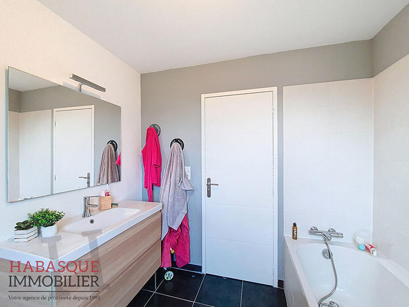 Maison - 186 m² - 6 pièces