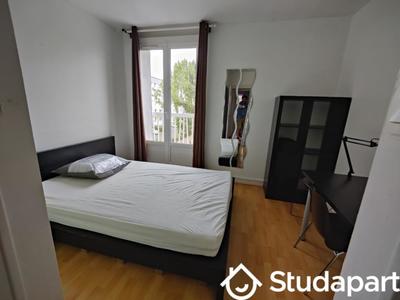 Chambre - 11 m² - 1 pièce