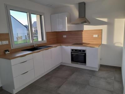 Maison - 94 m² - 4 pièces