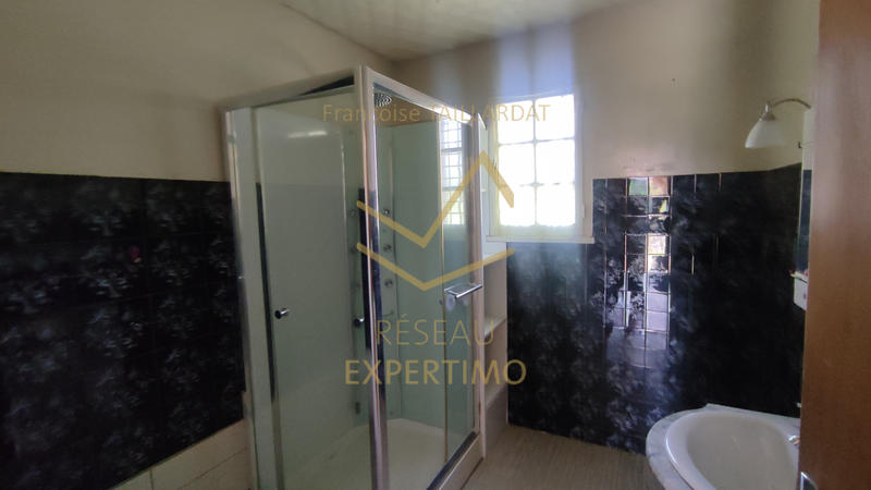 Maison - 175 m² - 7 pièces