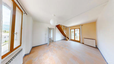 Maison - 216 m² - 8 pièces
