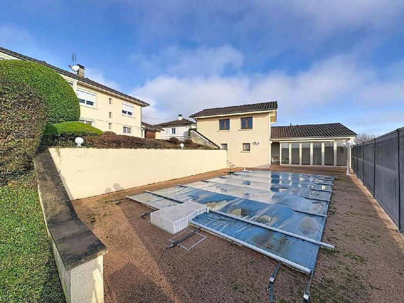 Maison - 154 m² - 8 pièces