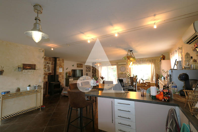 Maison - 141 m² - 5 pièces