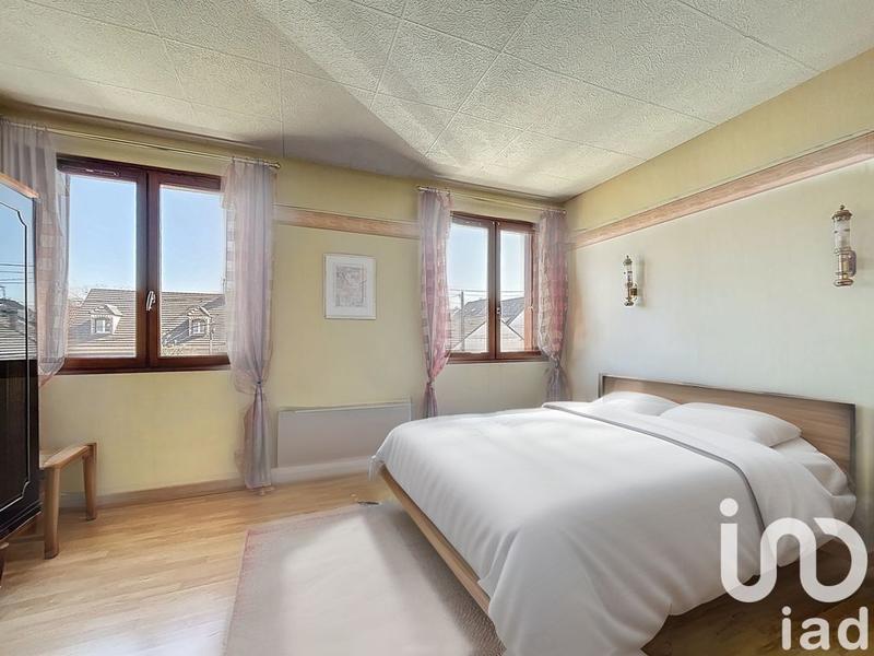 Maison - 97 m² - 5 pièces