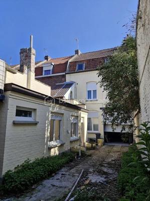 Maison - 155 m² - 8 pièces