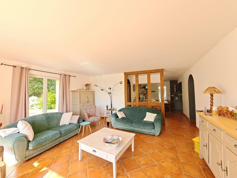 Maison - 185 m² - 7 pièces