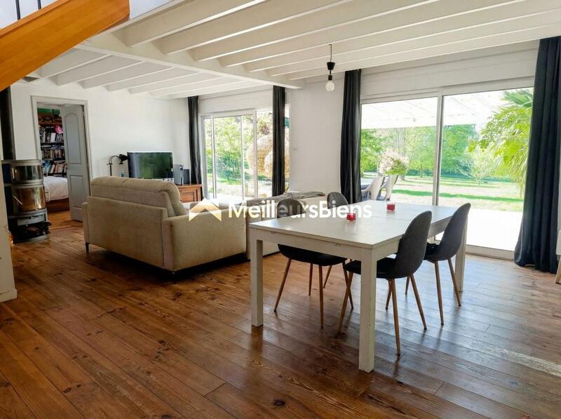 Propriété - 87 m² - 5 pièces