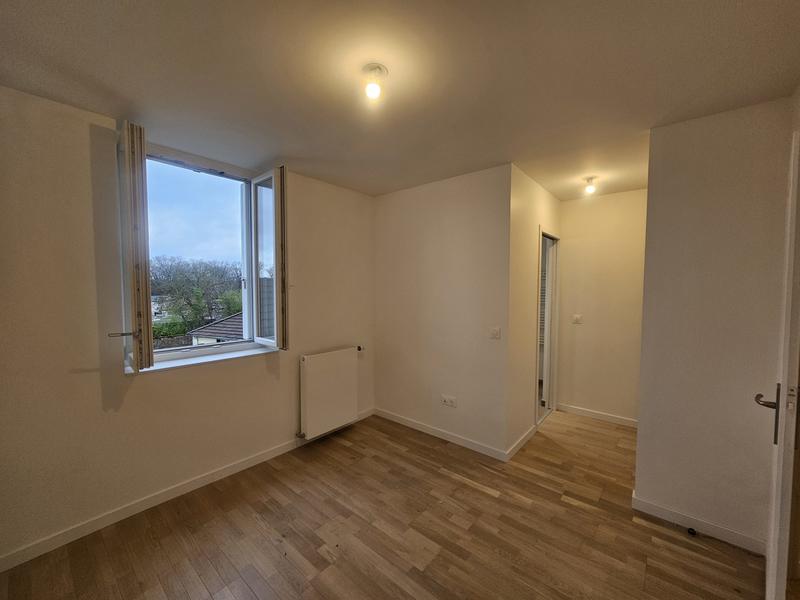 Maison - 147 m² - 8 pièces