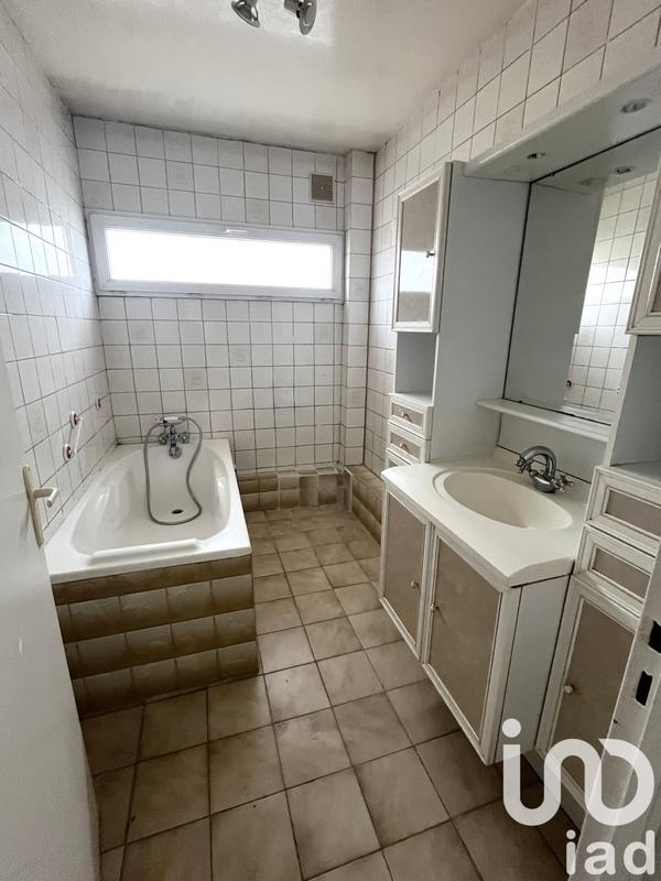 Maison - 92 m² - 5 pièces