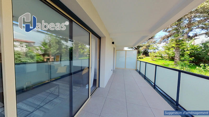 Appartement - 81 m² - 3 pièces