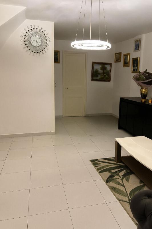 Maison - 105 m² - 6 pièces