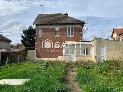 Maison - 92 m² - 5 pièces