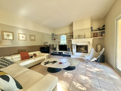 Villa - 217 m² - 7 pièces