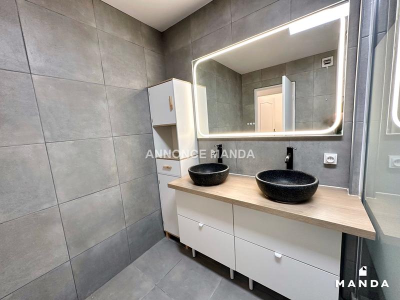 Chambre - 16 m² - 5 pièces