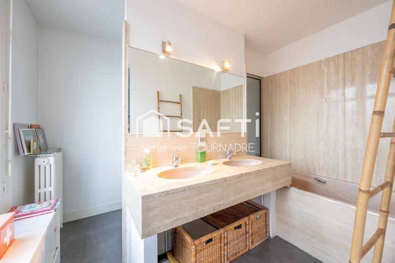 Hôtel particulier - 203 m² - 7 pièces