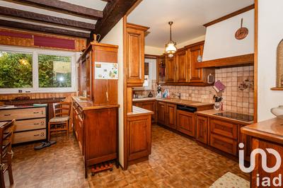 Maison - 219 m² - 8 pièces