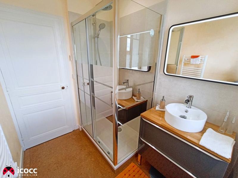 Immeuble - 175 m² - 7 pièces