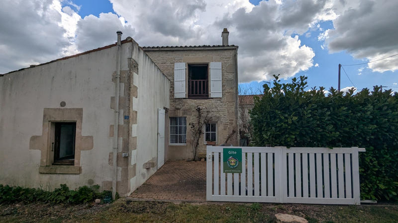Maison - 205 m² - 11 pièces