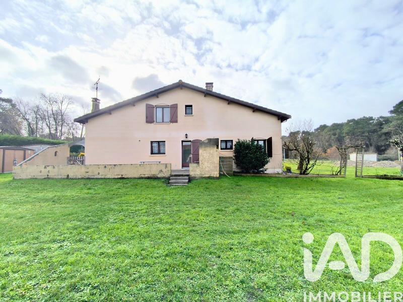 Maison - 156 m² - 8 pièces