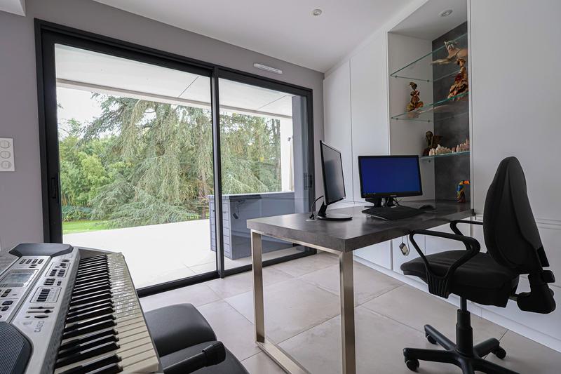 Maison - 160 m² - 8 pièces