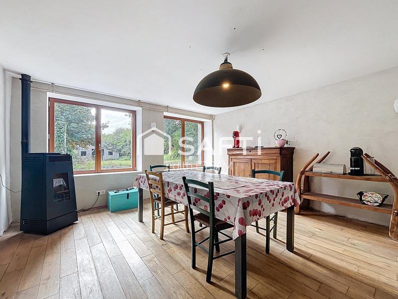 Maison - 278 m² - 9 pièces