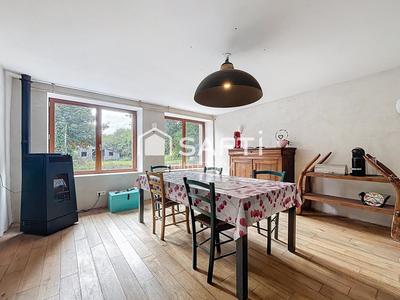 Maison - 278 m² - 9 pièces