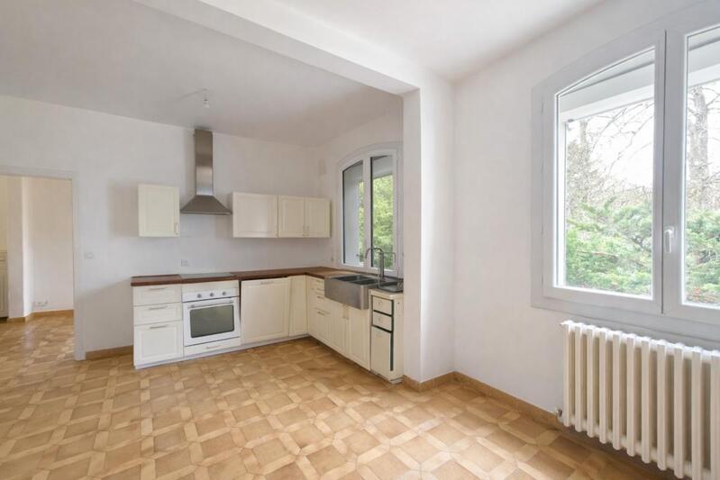 Pavillon - 192 m² - 6 pièces