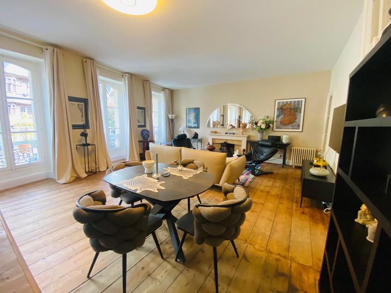 Appartement - 93 m² - 4 pièces