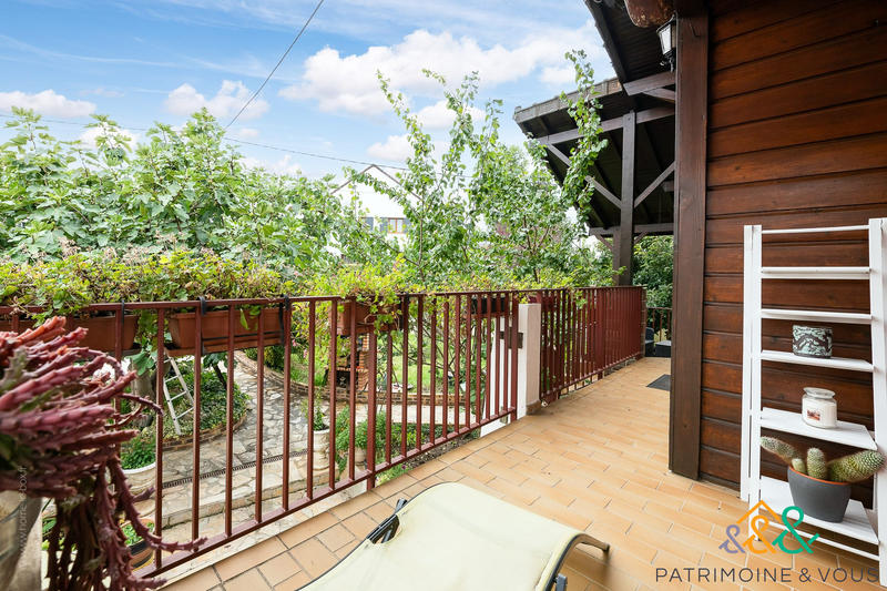 Châlet - 198 m² - 7 pièces