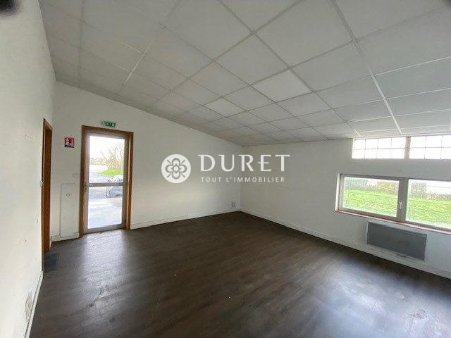 Local d'activités - 595 m²