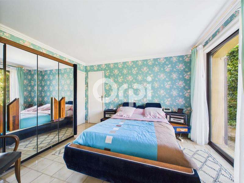 Maison - 192 m² - 5 pièces