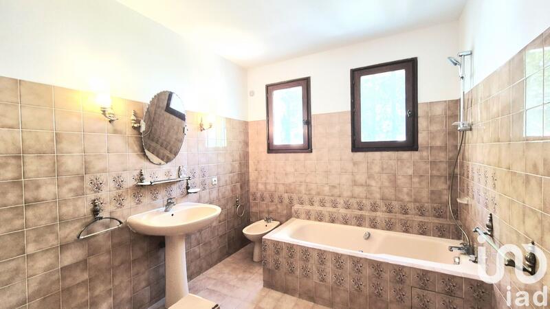 Maison - 146 m² - 6 pièces