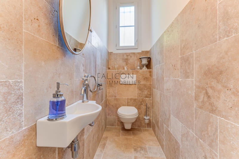 Villa - 280 m² - 8 pièces