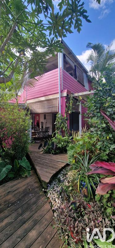 Maison - 95 m² - 5 pièces