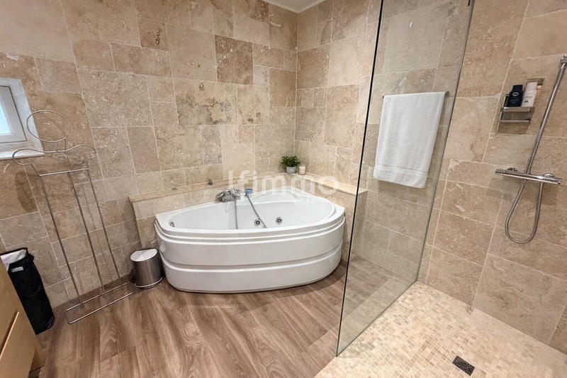 Maison - 146 m² - 5 pièces