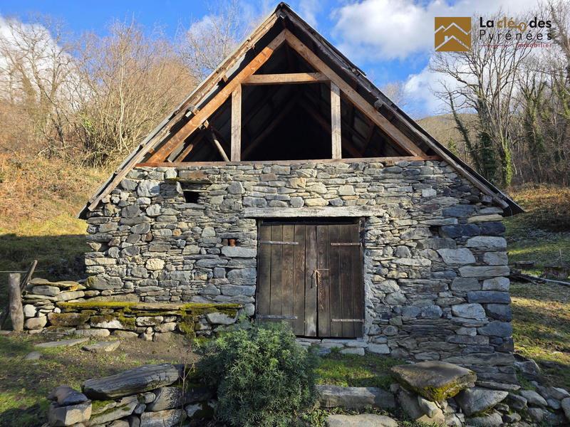 Maison ancienne - 80 m² - 1 pièce