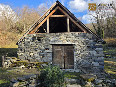 Maison ancienne - 80 m² - 1 pièce