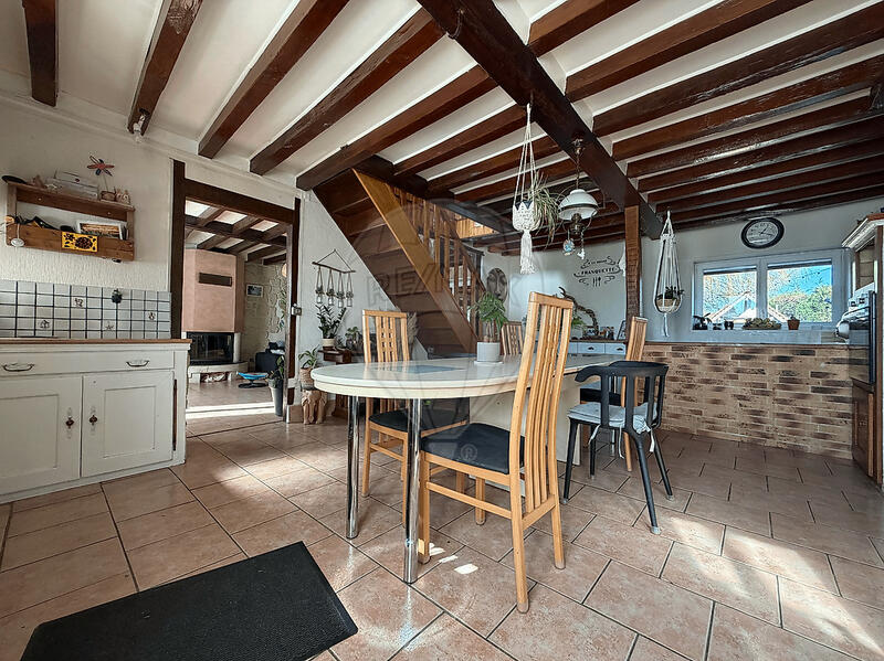 Maison - 151 m² - 6 pièces